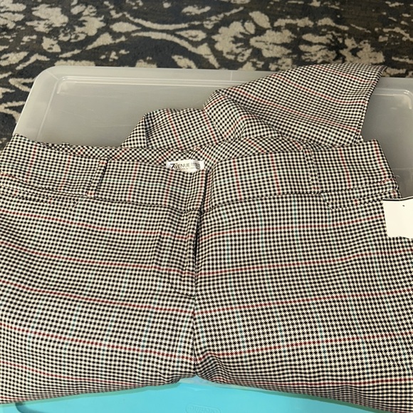 NWT plus size houndstooth pants by 7th Avenue by NY & Co. - Picture 5 of 8